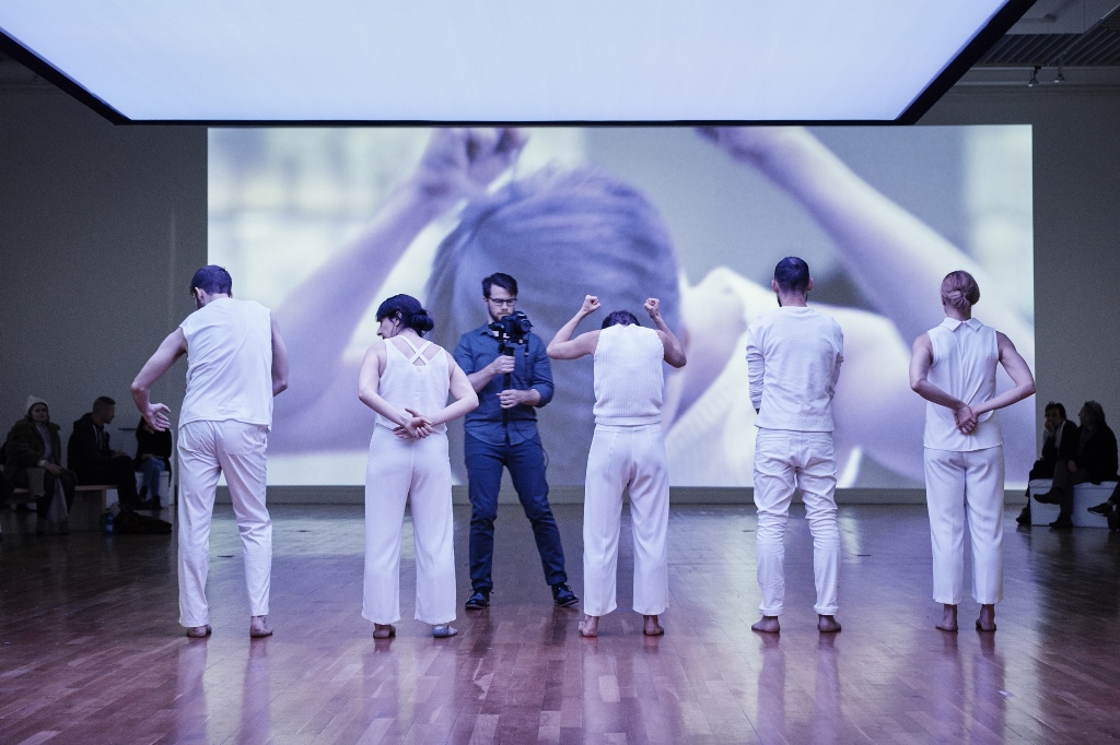 Body-Language_photo-Ros-Kavanagh