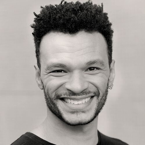 Artist_Vitor_Bassi_1000x1000px_72dpi