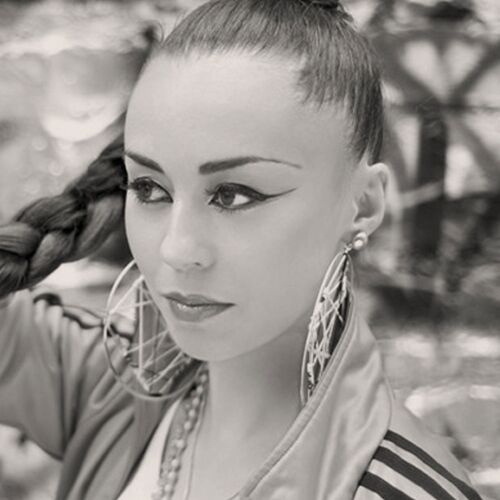 Artist_Kate_Stanley_Brennan_1000x1000px_72dpi