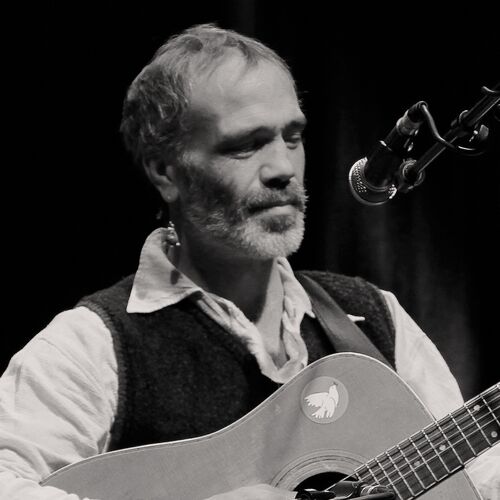 Ronan O Snodaigh web headshot