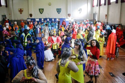 A hall full of participants in different costumes