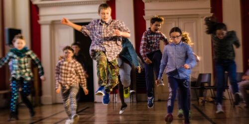 COIS_Website_Hero_BROADREACH_1600x800px_CreativeDanceTales