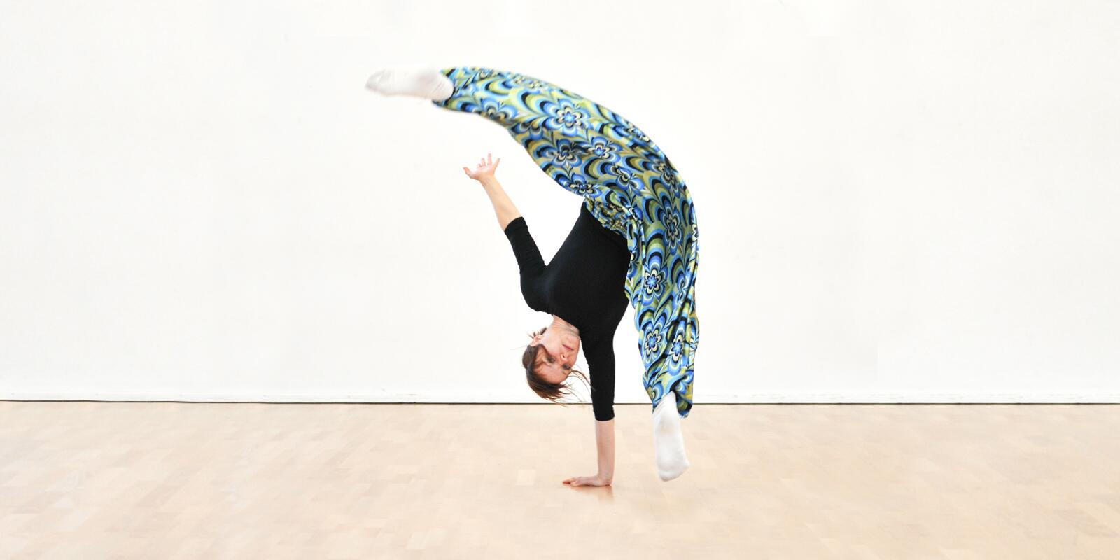 COIS_Web_Hero_Image_1600x800px_72dpi_Choreographic_Toolbox